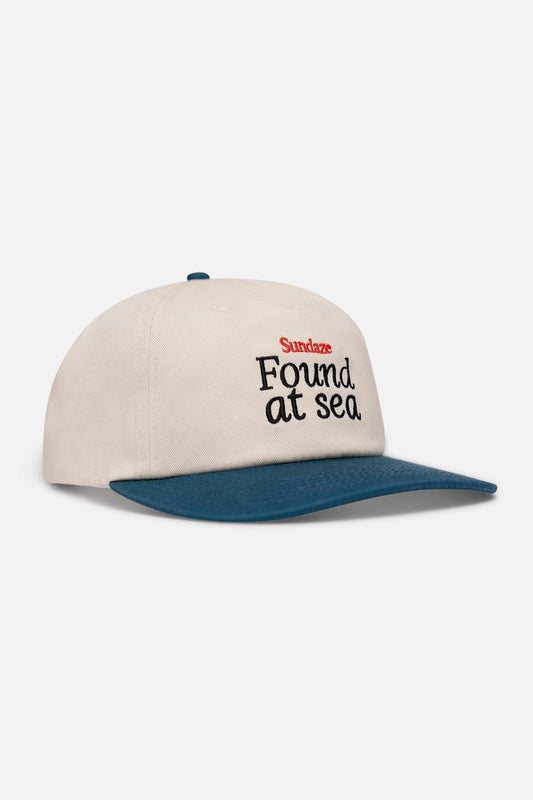  "Sundaze Found at Sea Hat – skate sessions, and laid-back coastal adventures. Retro 5-panel design, breathable fit, and timeless style for surfers